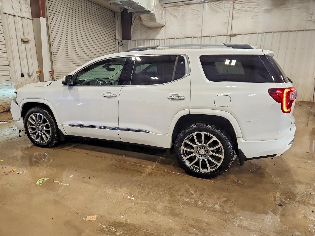 2021 GMC Acadia Denali - Image 2