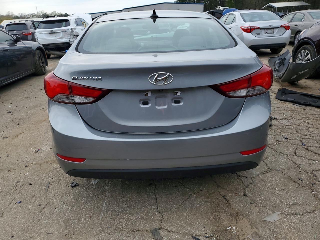 2014 Hyundai Elantra Se - Фото 6