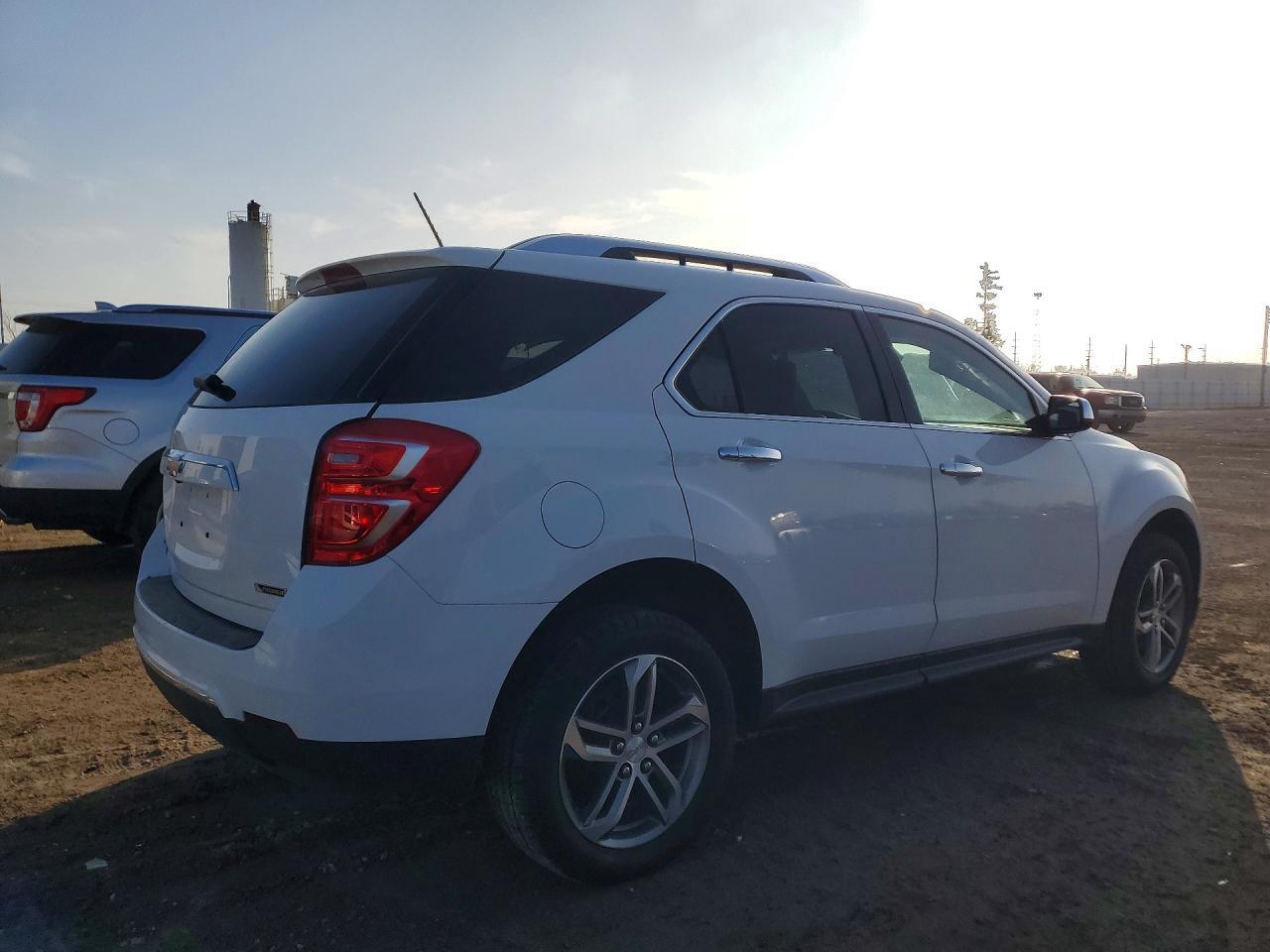 2017 Chevrolet Equinox Premier - Фото 3