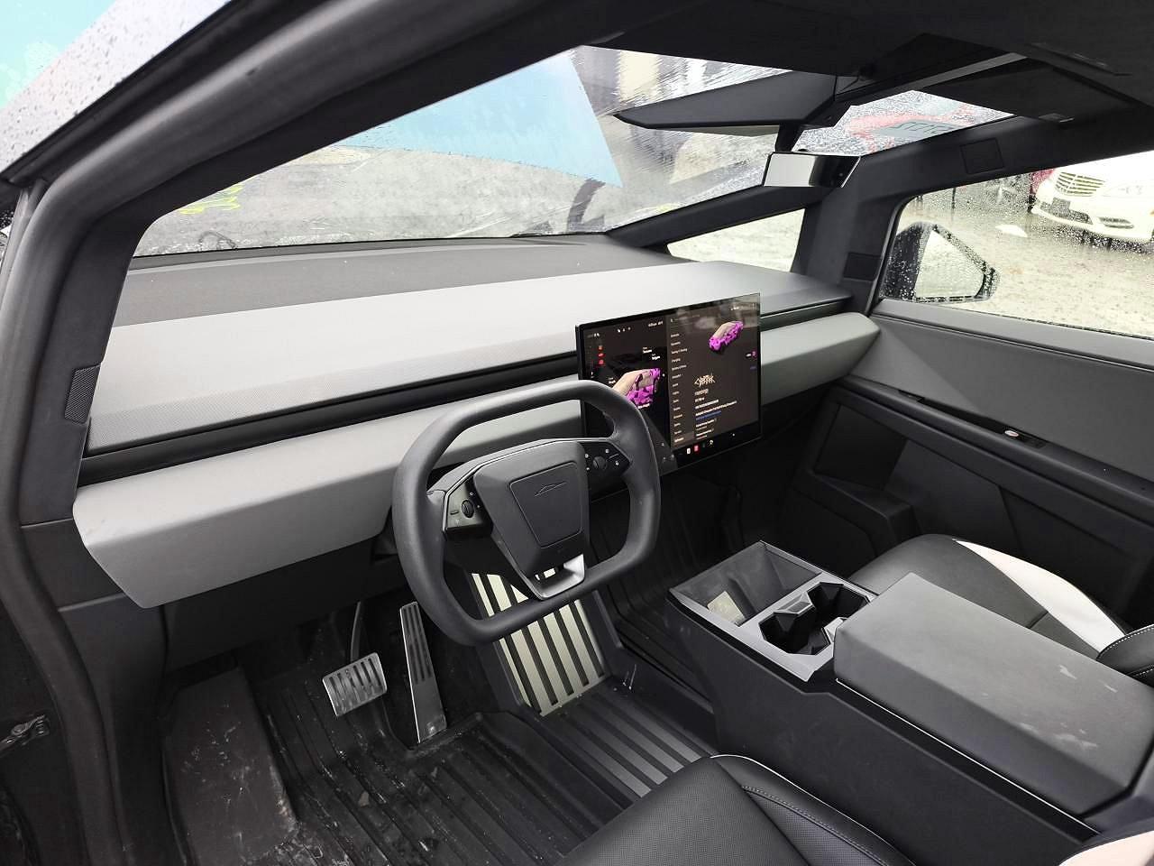 2024 Tesla Cybertruck - Фото 7