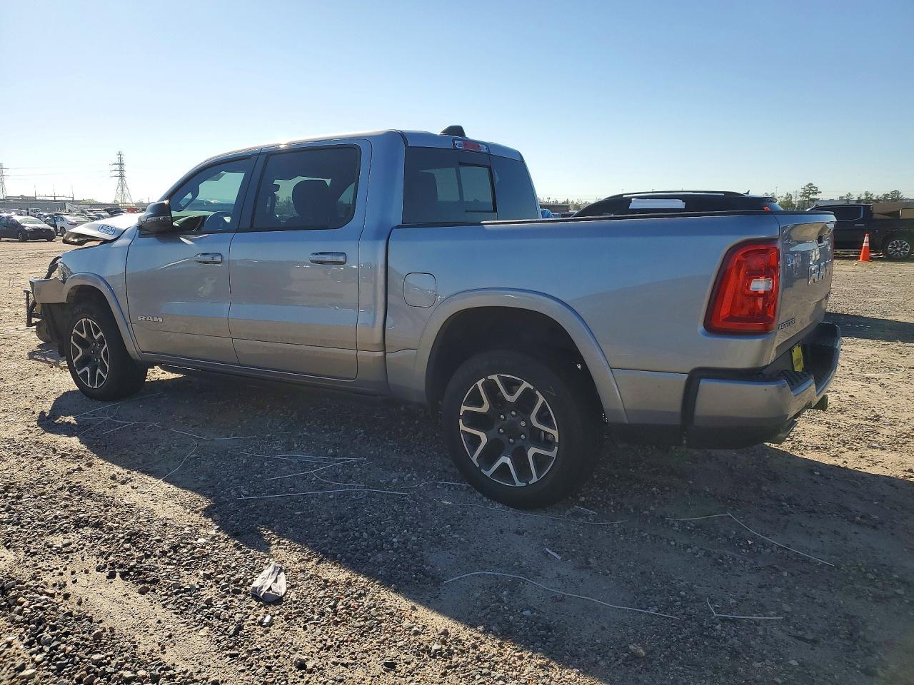 2025 Ram 1500 - Фото 2