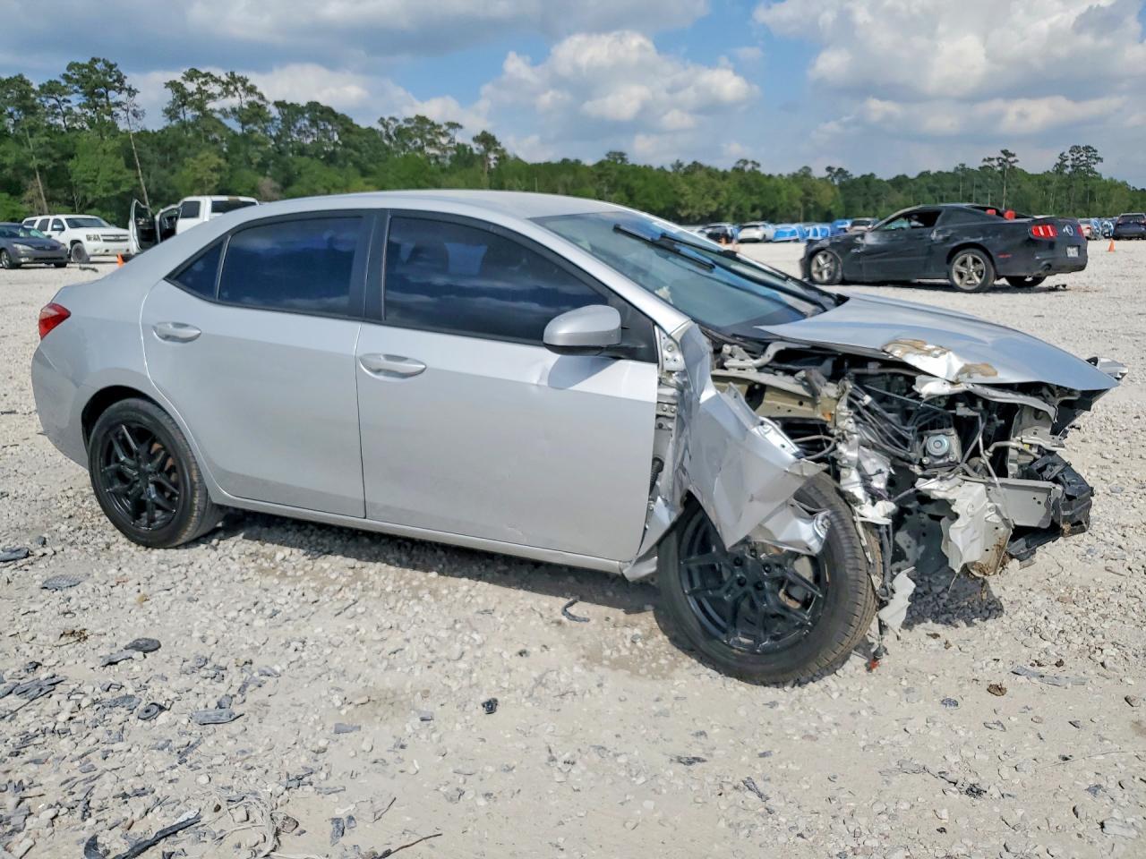 2019 Toyota Corolla Le - Фото 4
