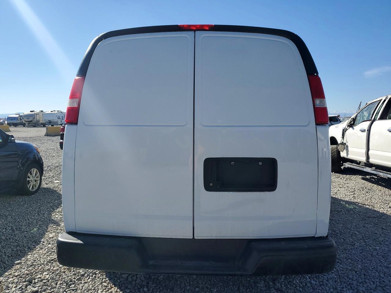 2018 Chevrolet Express 2500 Delivery Van - Image 6
