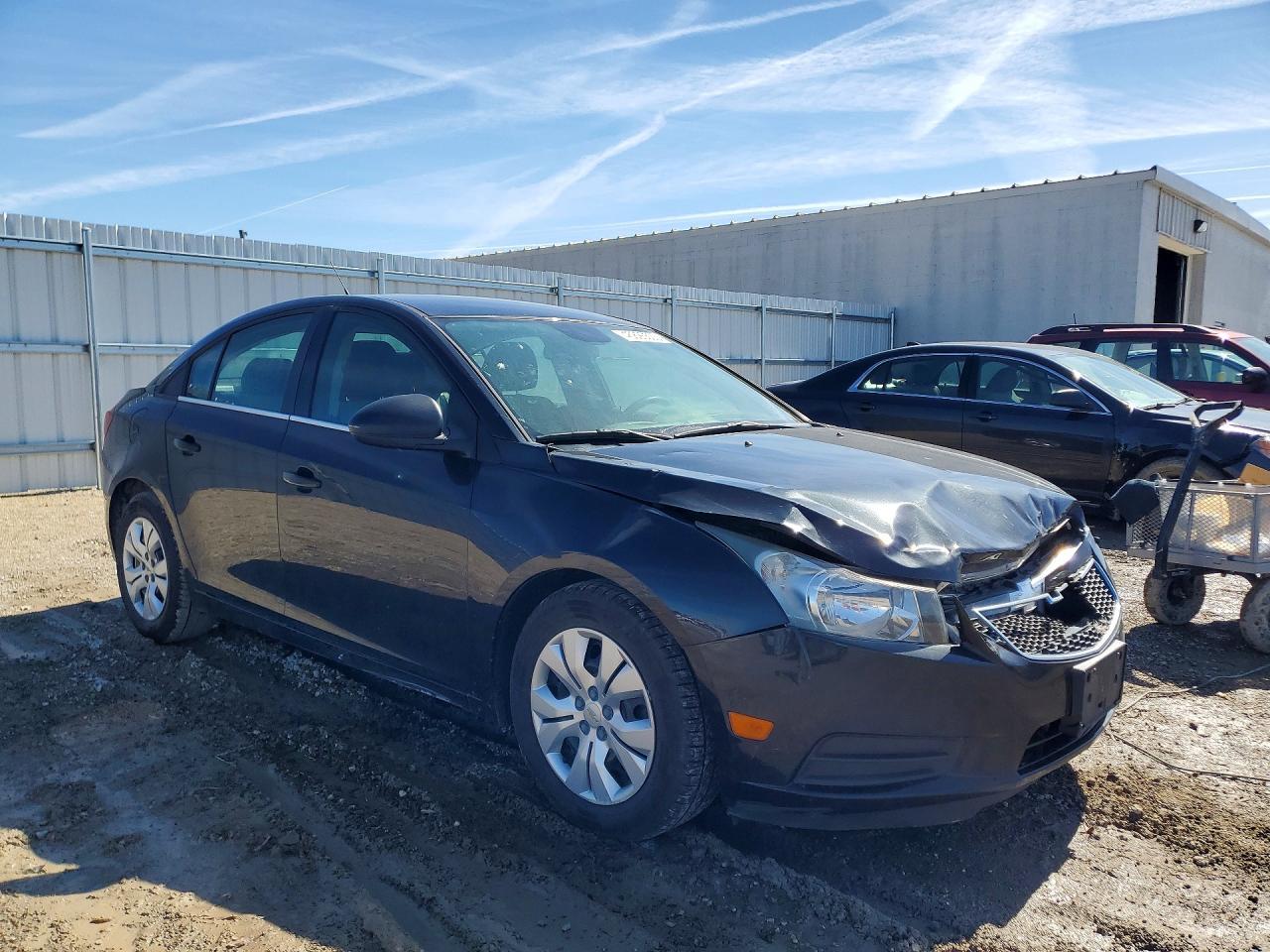 2012 Chevrolet Cruze Ls - Фото 4