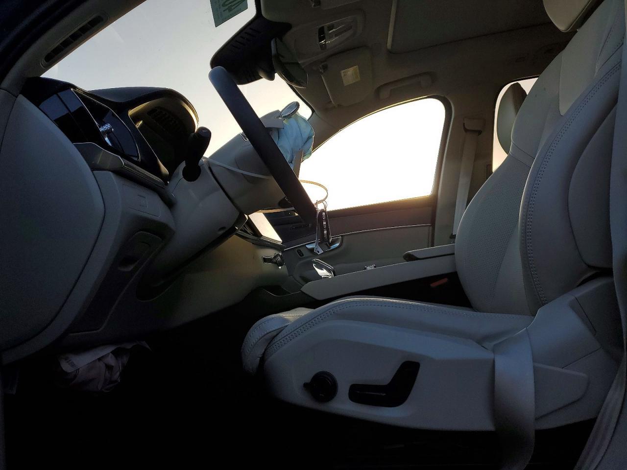 2026 Volvo Xc90 Ultra - Image 7