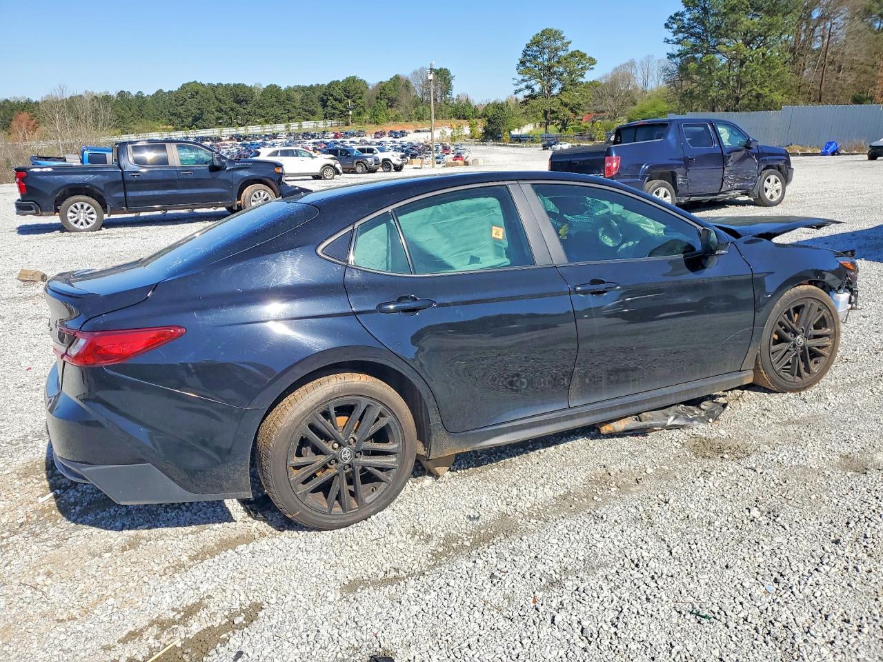 2025 Toyota Camry Se - Фото 3