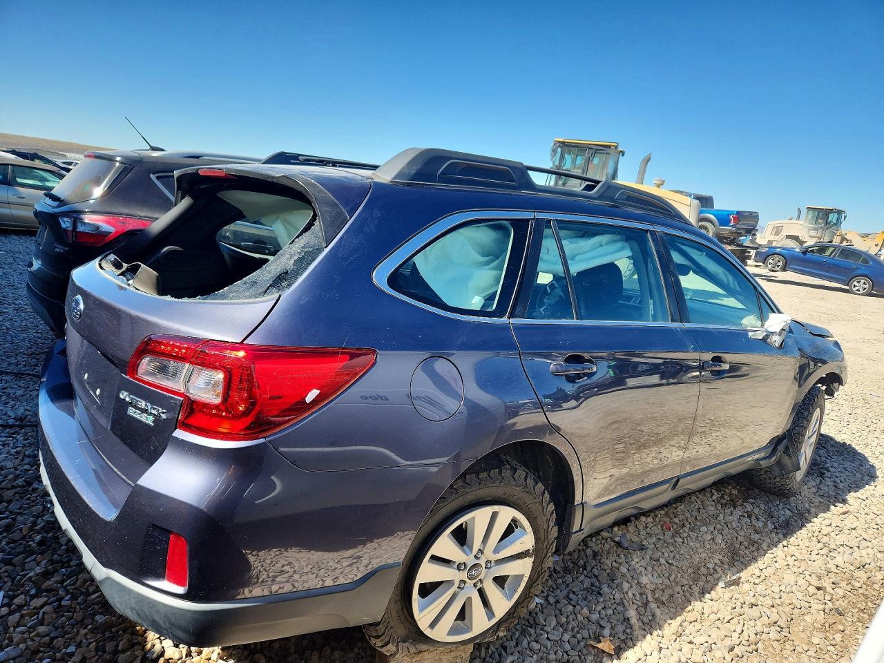 2017 Subaru Outback 2.5I - Фото 3