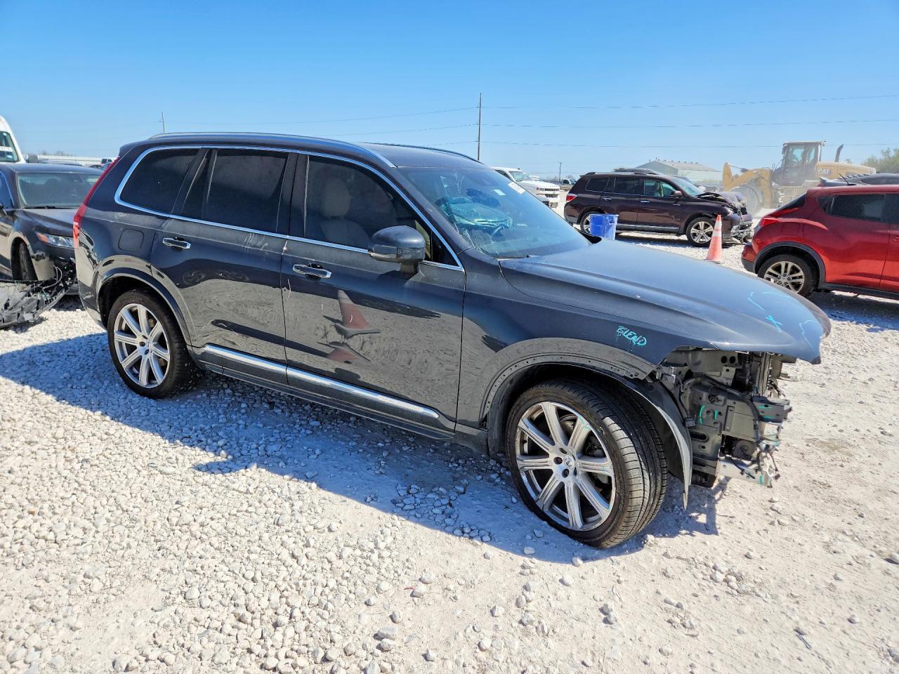 2017 Volvo Xc90 T6 - Image 4