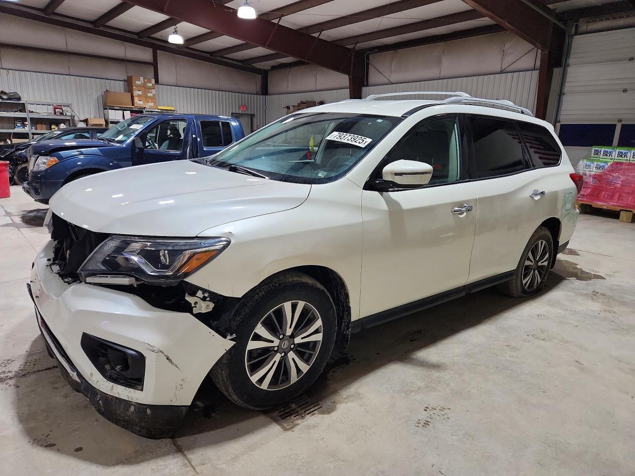 2018 Nissan Pathfinder Sv