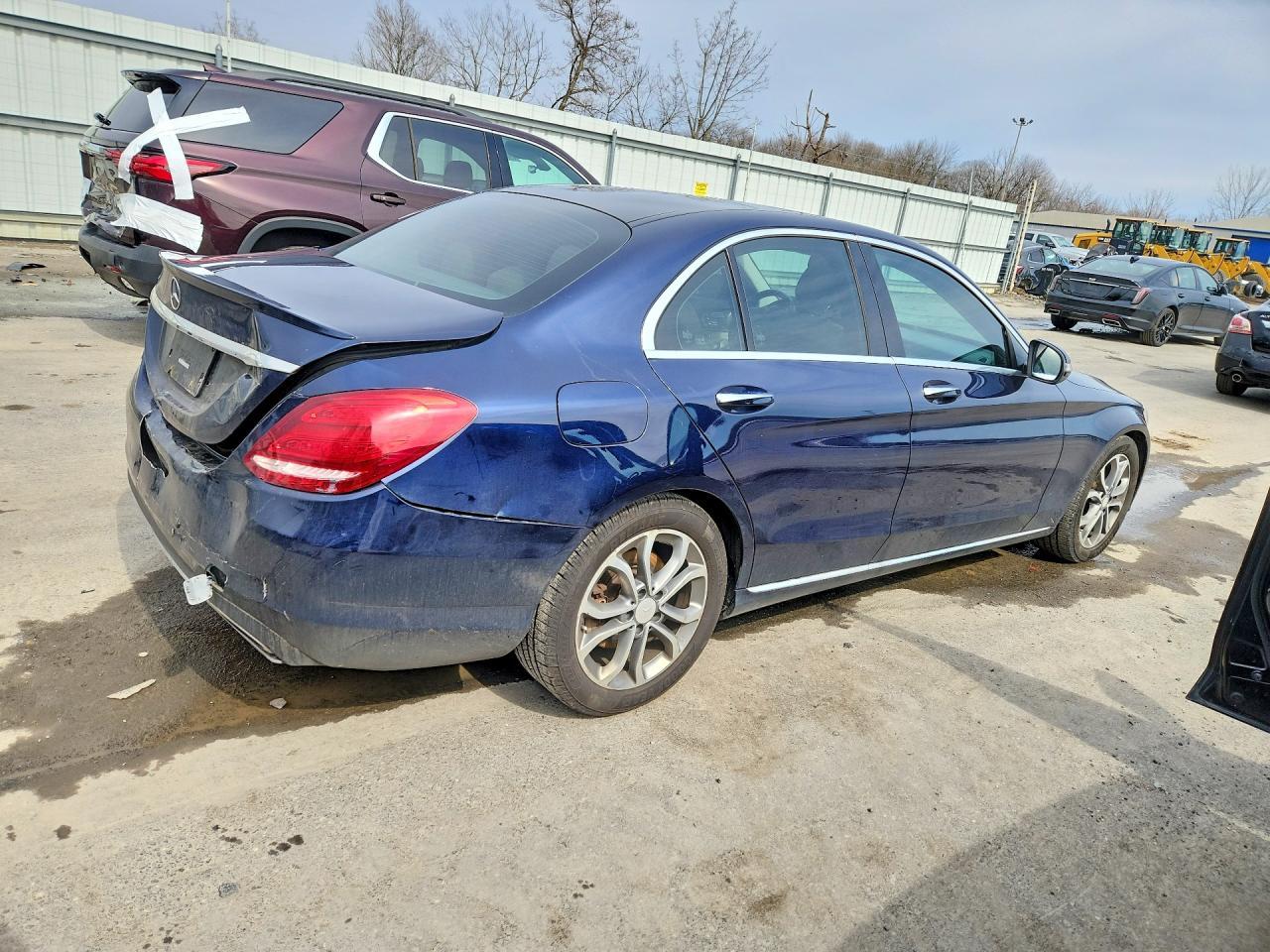 2016 Mercedes-Benz C 300 - Image 3