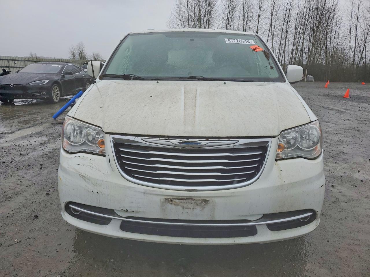 2015 Chrysler Town & Country Touring - Фото 5