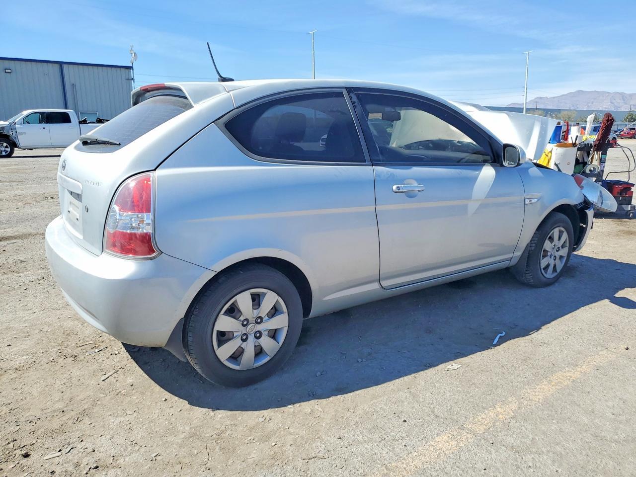 2011 Hyundai Accent Gs - Фото 3
