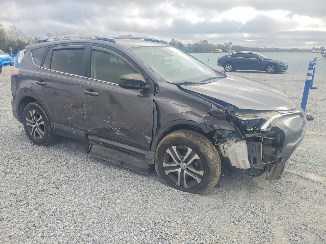 2017 Toyota Rav4 Le - Фото 4