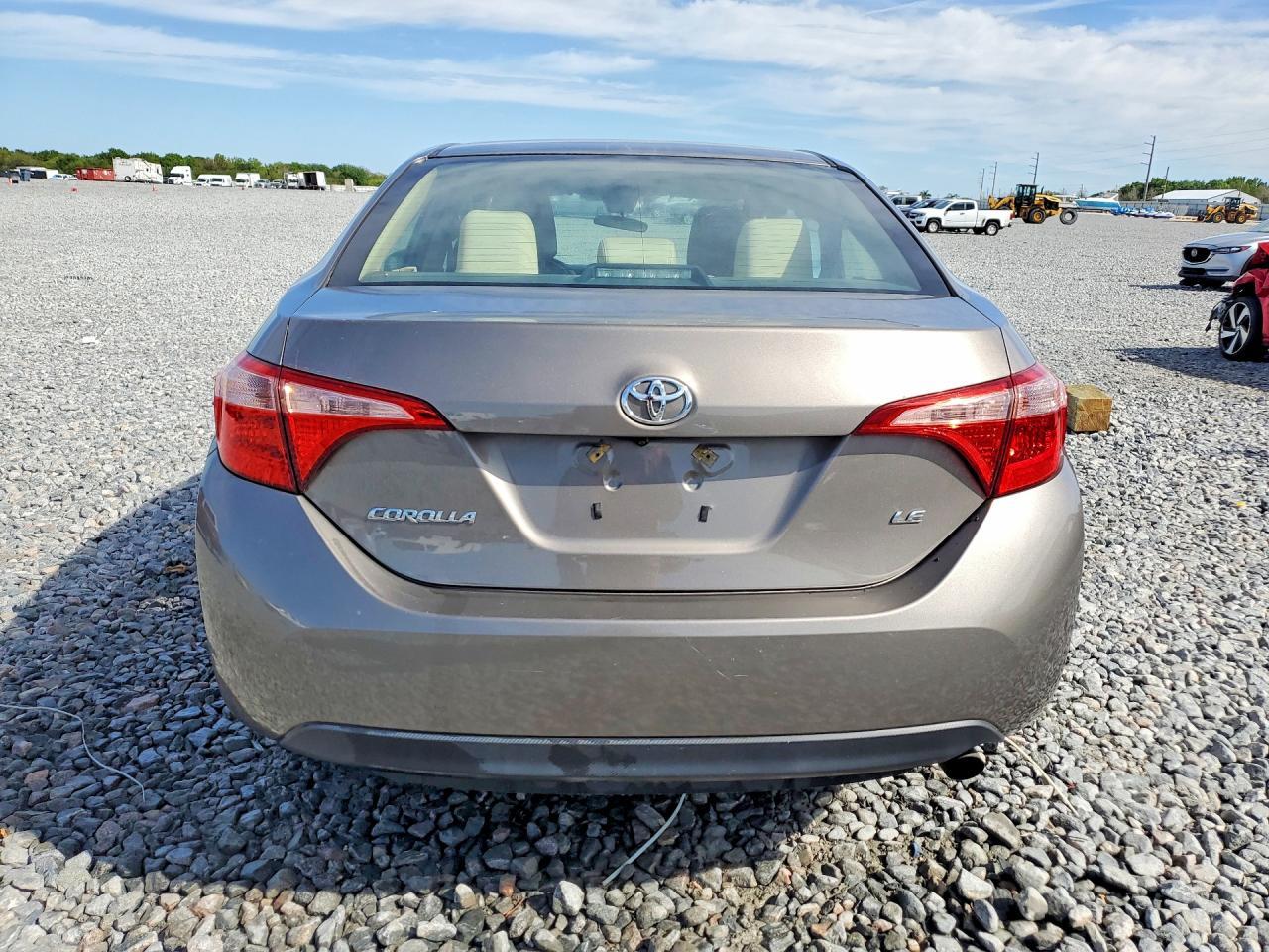2018 Toyota Corolla Le - Фото 6