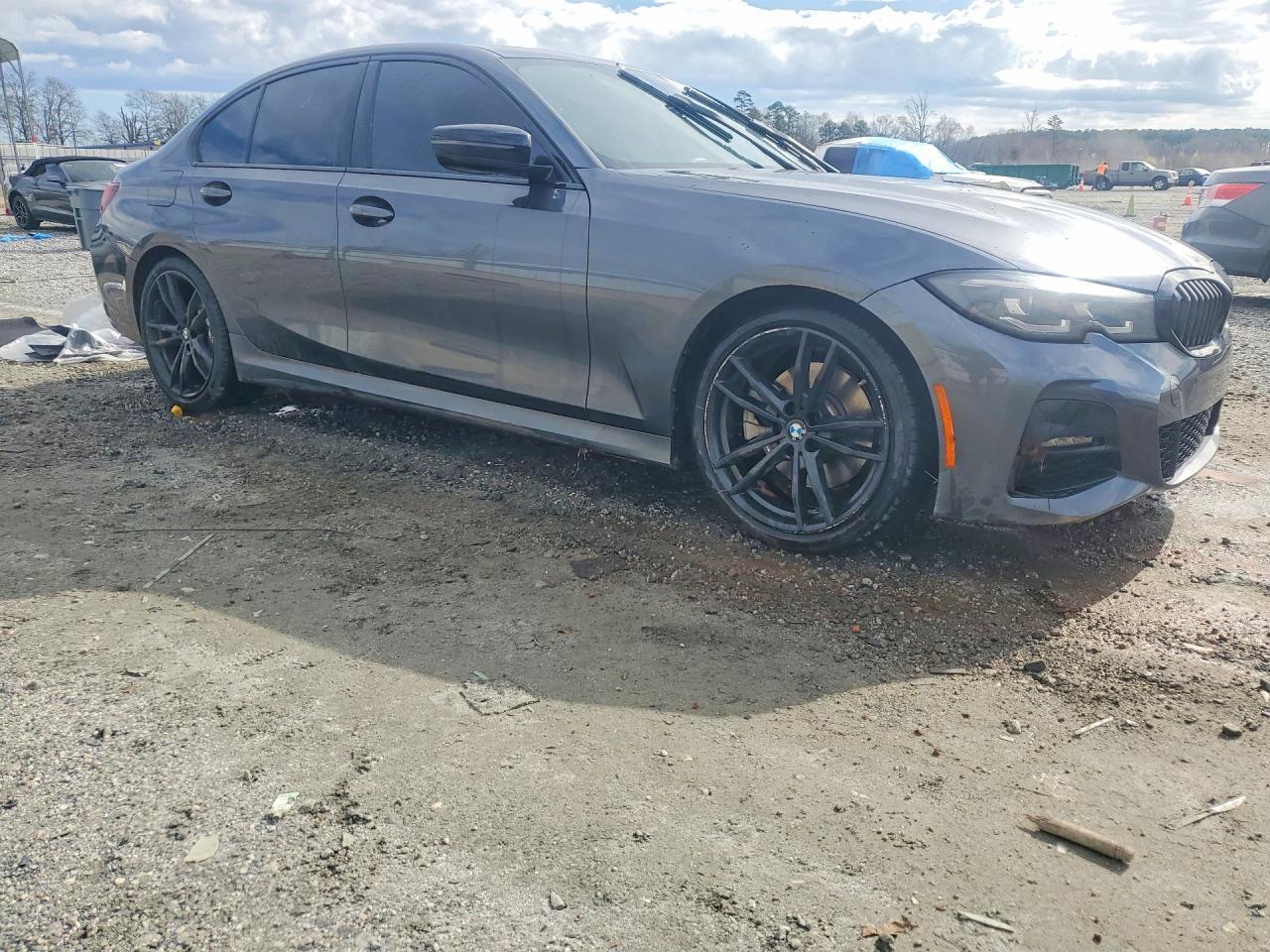2022 BMW 330I - Image 4