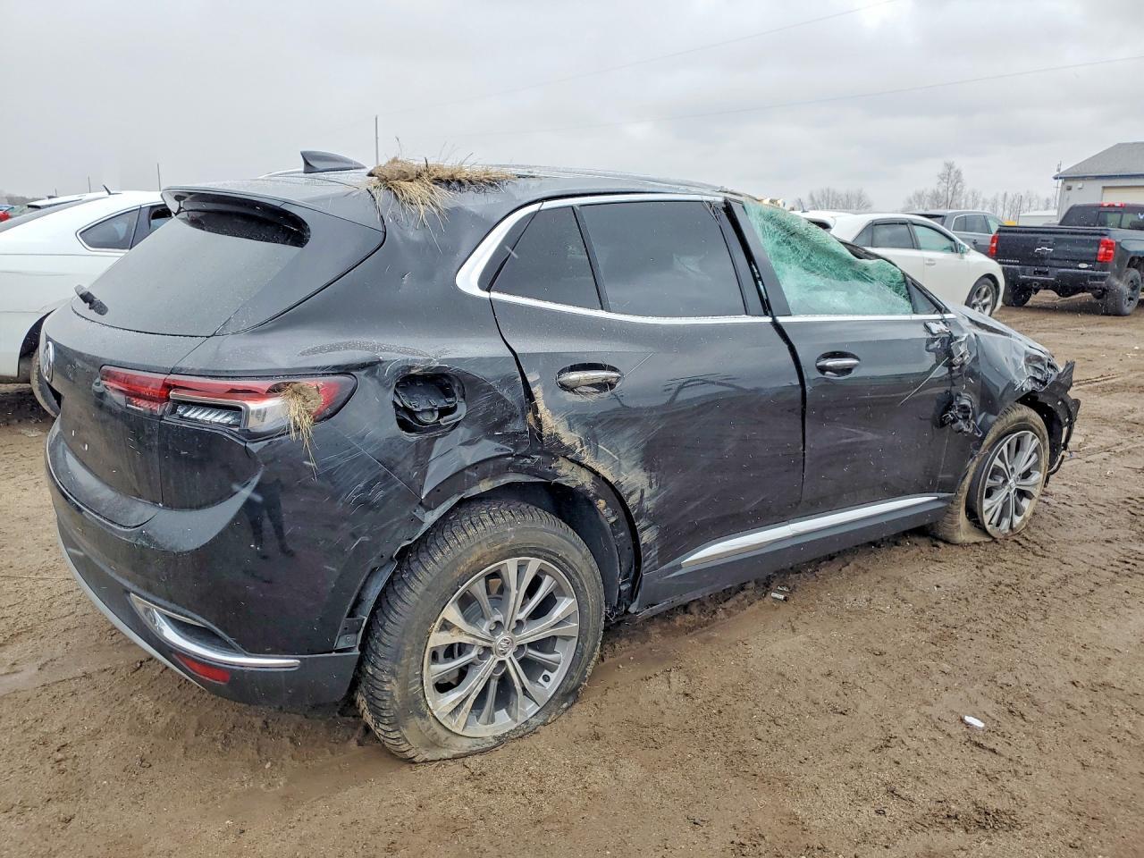 2022 Buick Envision Essence - Image 3