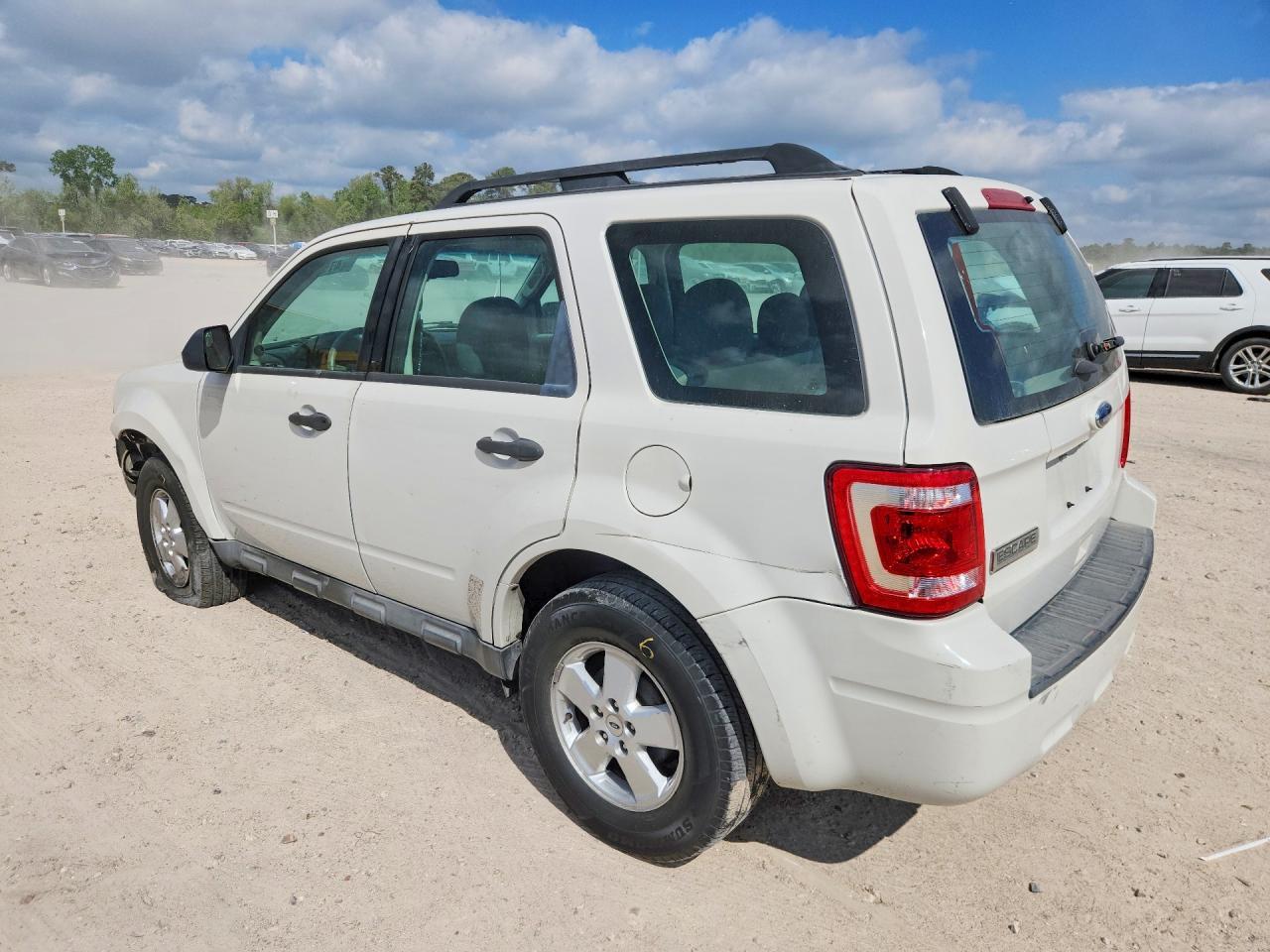 2012 Ford Escape Xls - Image 2
