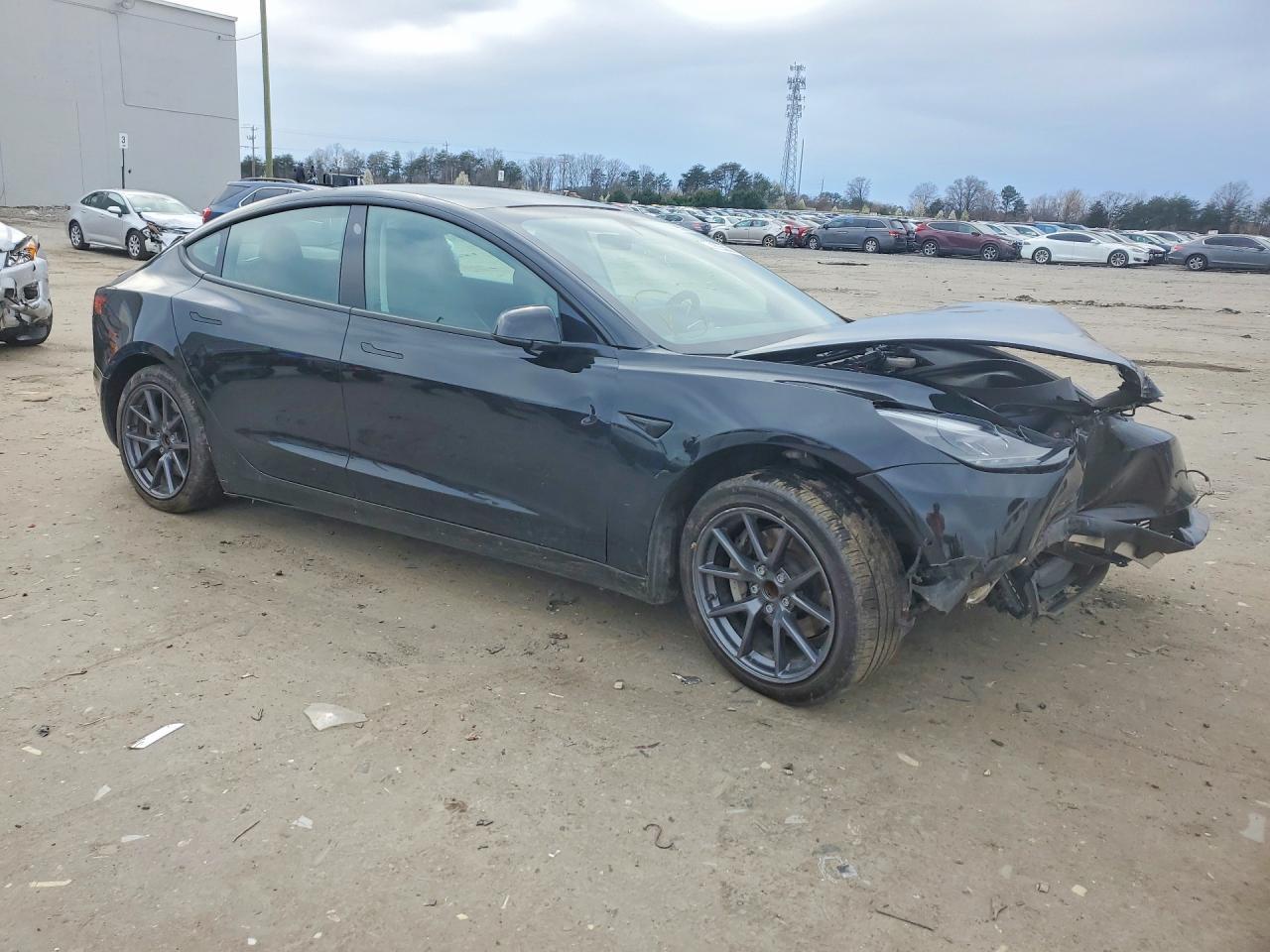 2022 Tesla Model 3 - Фото 4