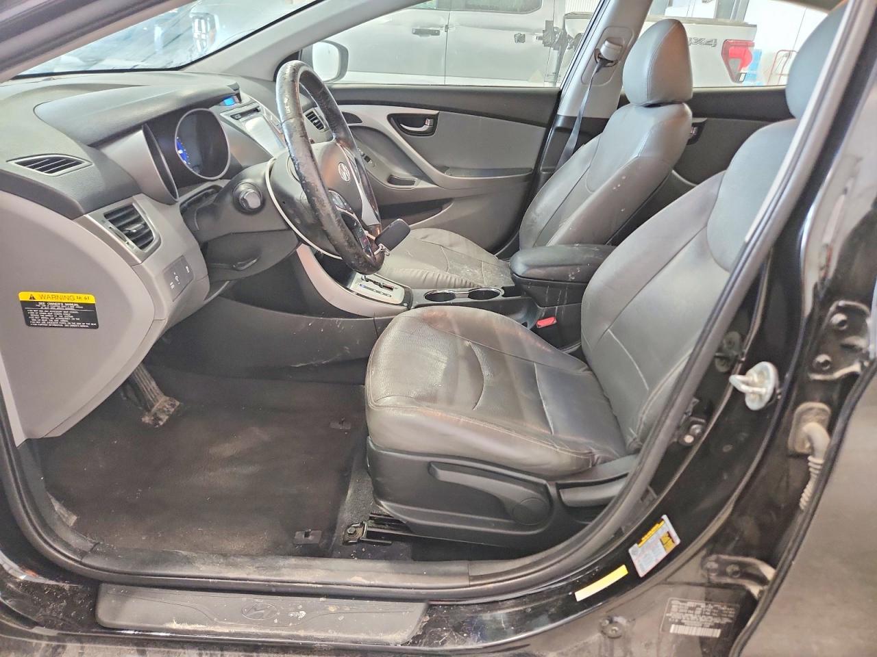 2012 Hyundai Elantra Limited - Image 7