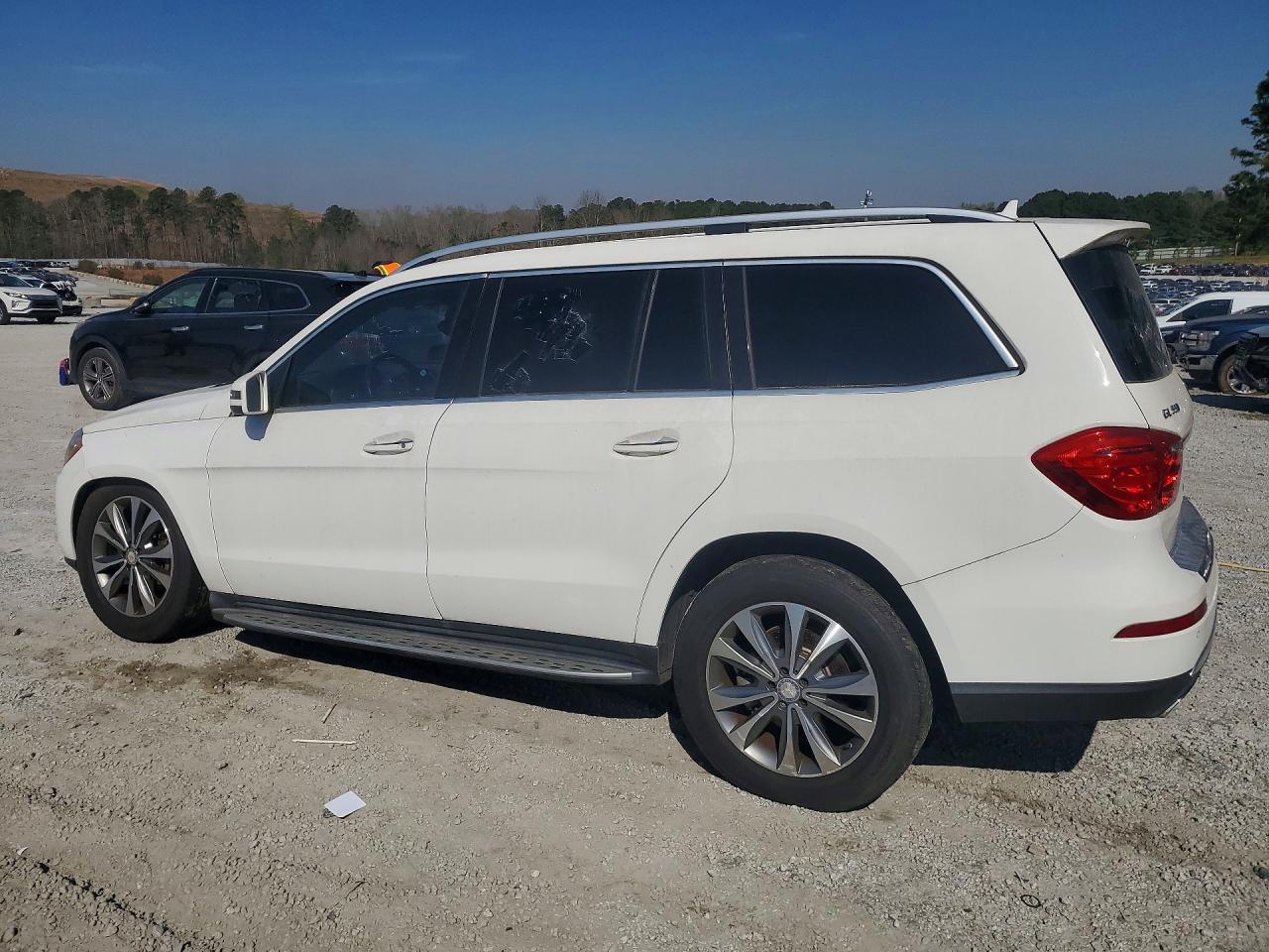 2014 Mercedes-Benz Gl 450 4Matic - Image 2