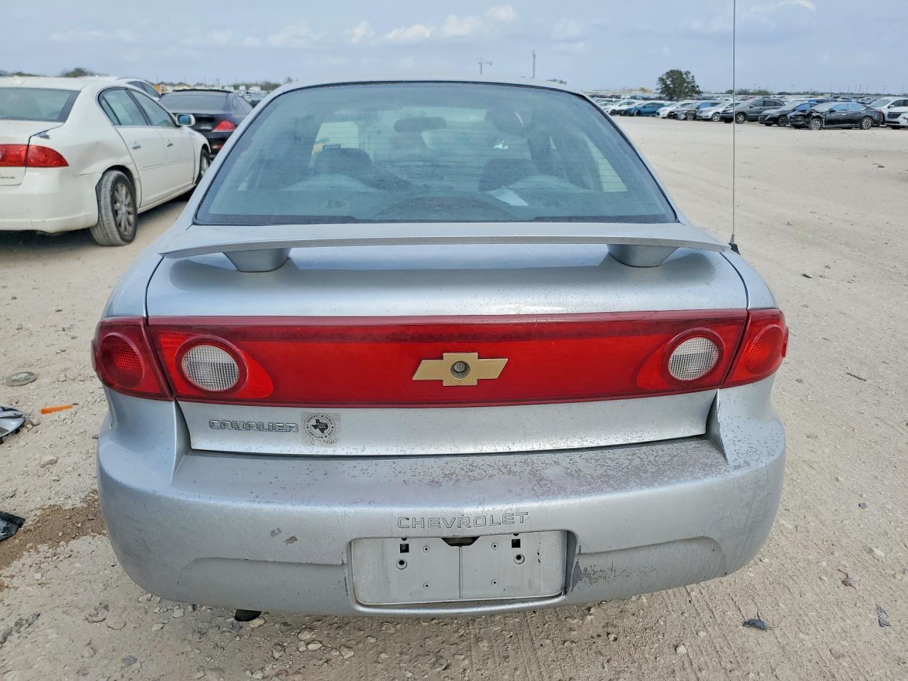 2004 Chevrolet Cavalier - Фото 6