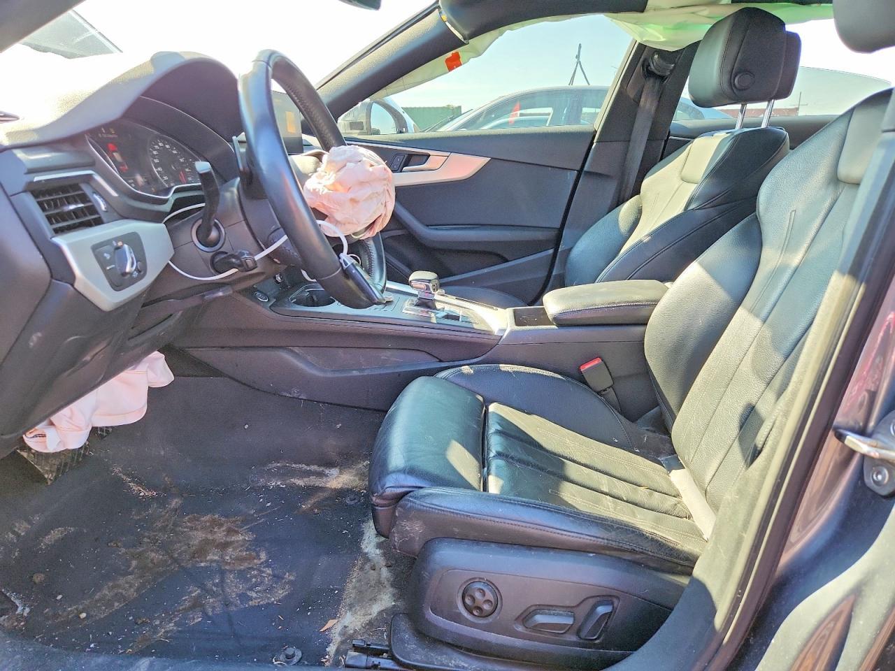 2019 Audi A4 Premium - Фото 7