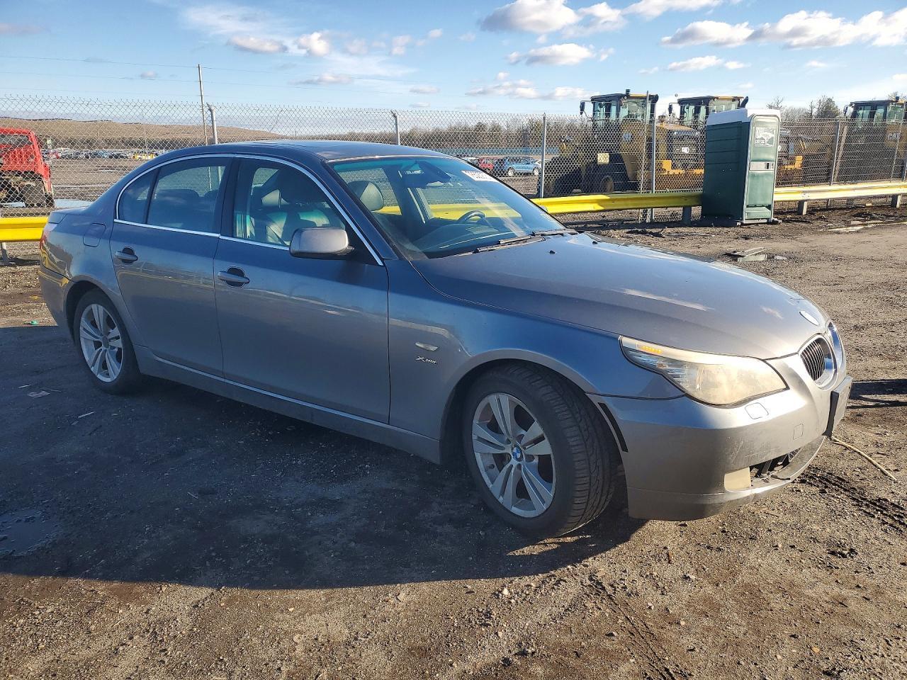 2009 BMW 528 Xi - Фото 4