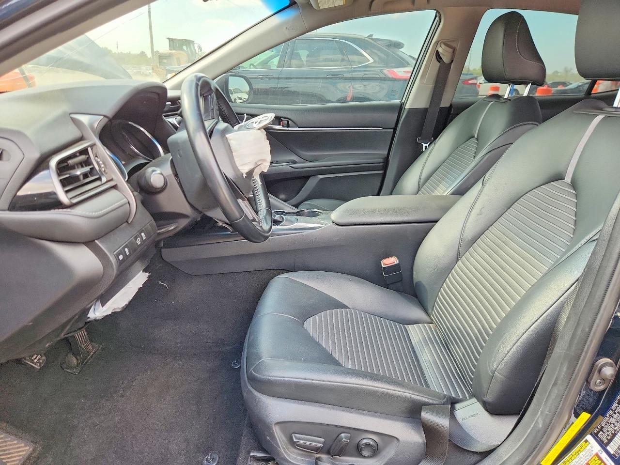 2019 Toyota Camry Se - Фото 7