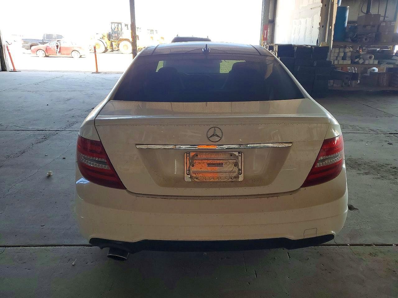 2015 Mercedes-Benz C 250 - Фото 6