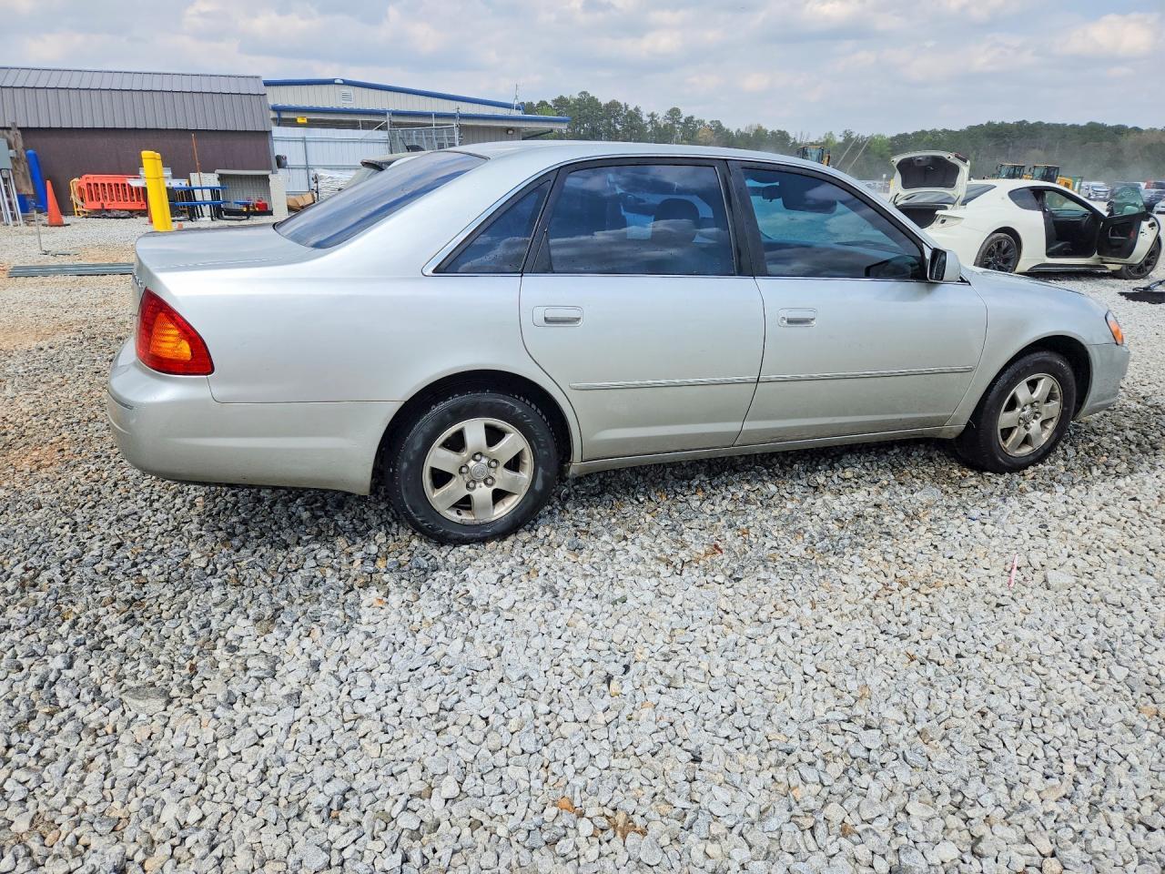 2000 Toyota Avalon Xl - Фото 3