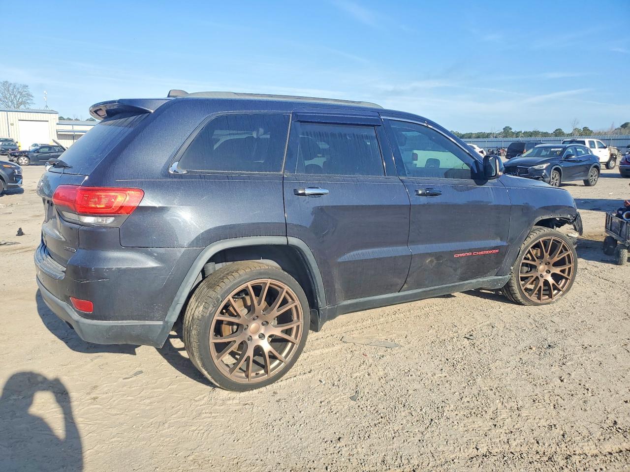 2014 Jeep Grand Cherokee Limited - Image 3