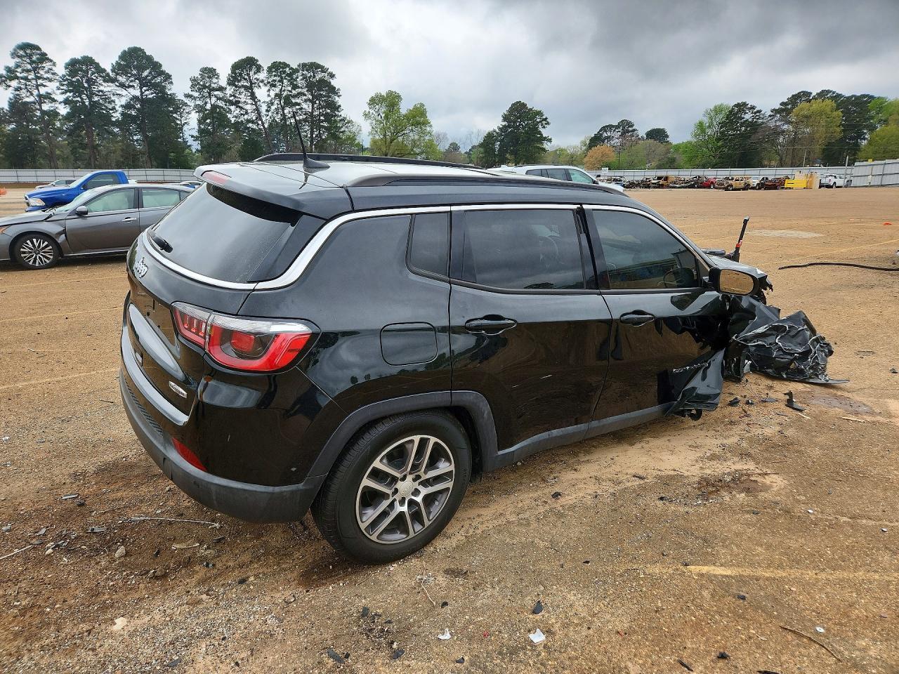 2017 Jeep Compass Latitude - Фото 3