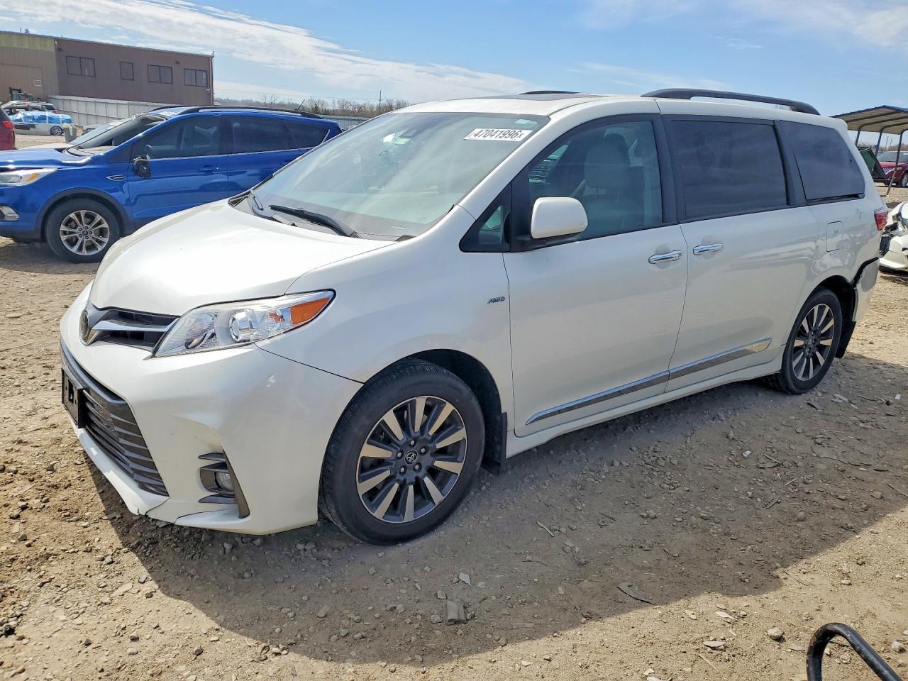 2018 Toyota Sienna Xle Premium 7-Passenger