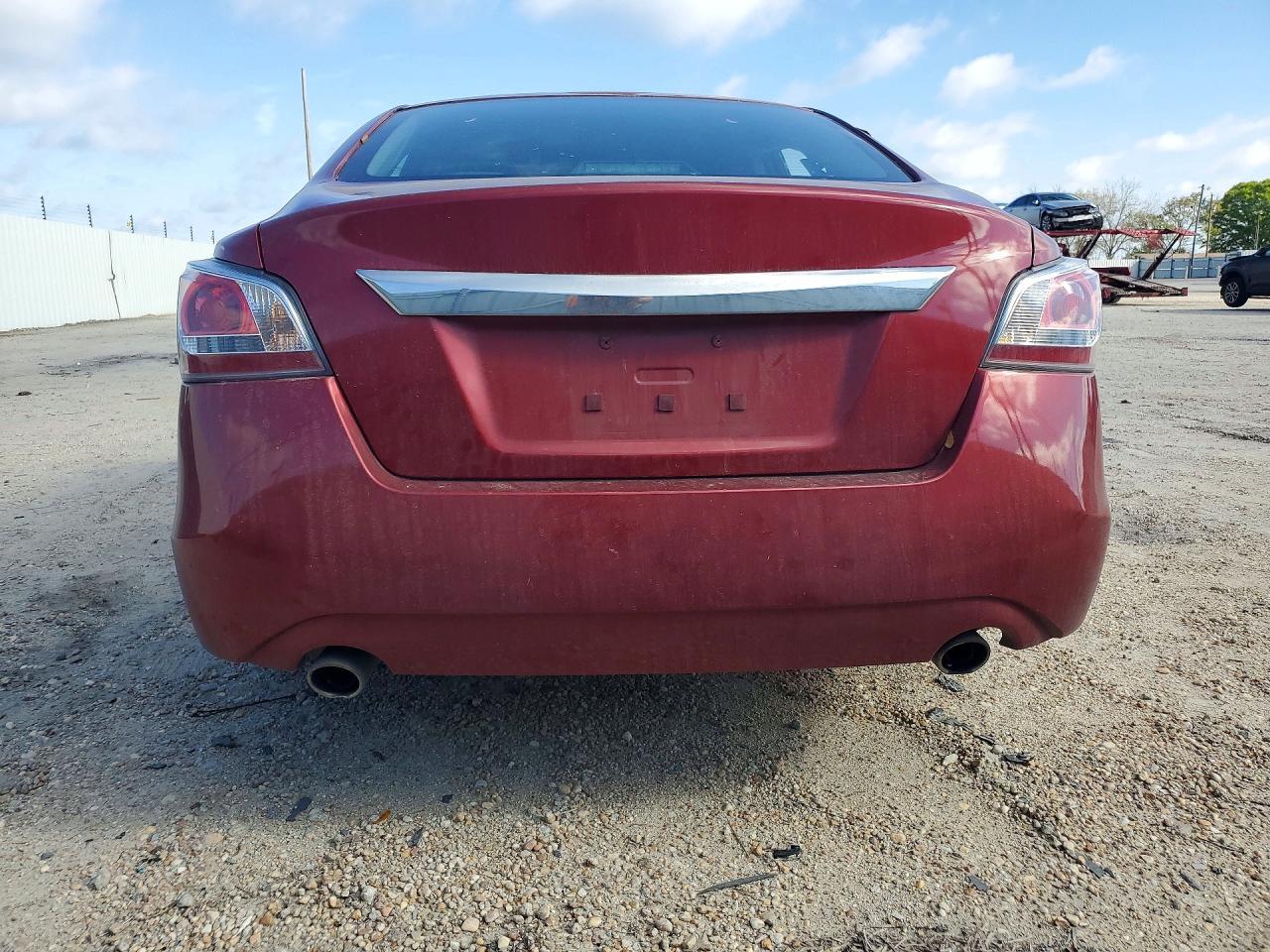 2014 Nissan Altima 2.5 S - Image 6