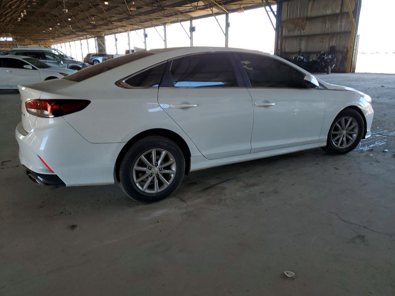 2019 Hyundai Sonata Se - Image 3