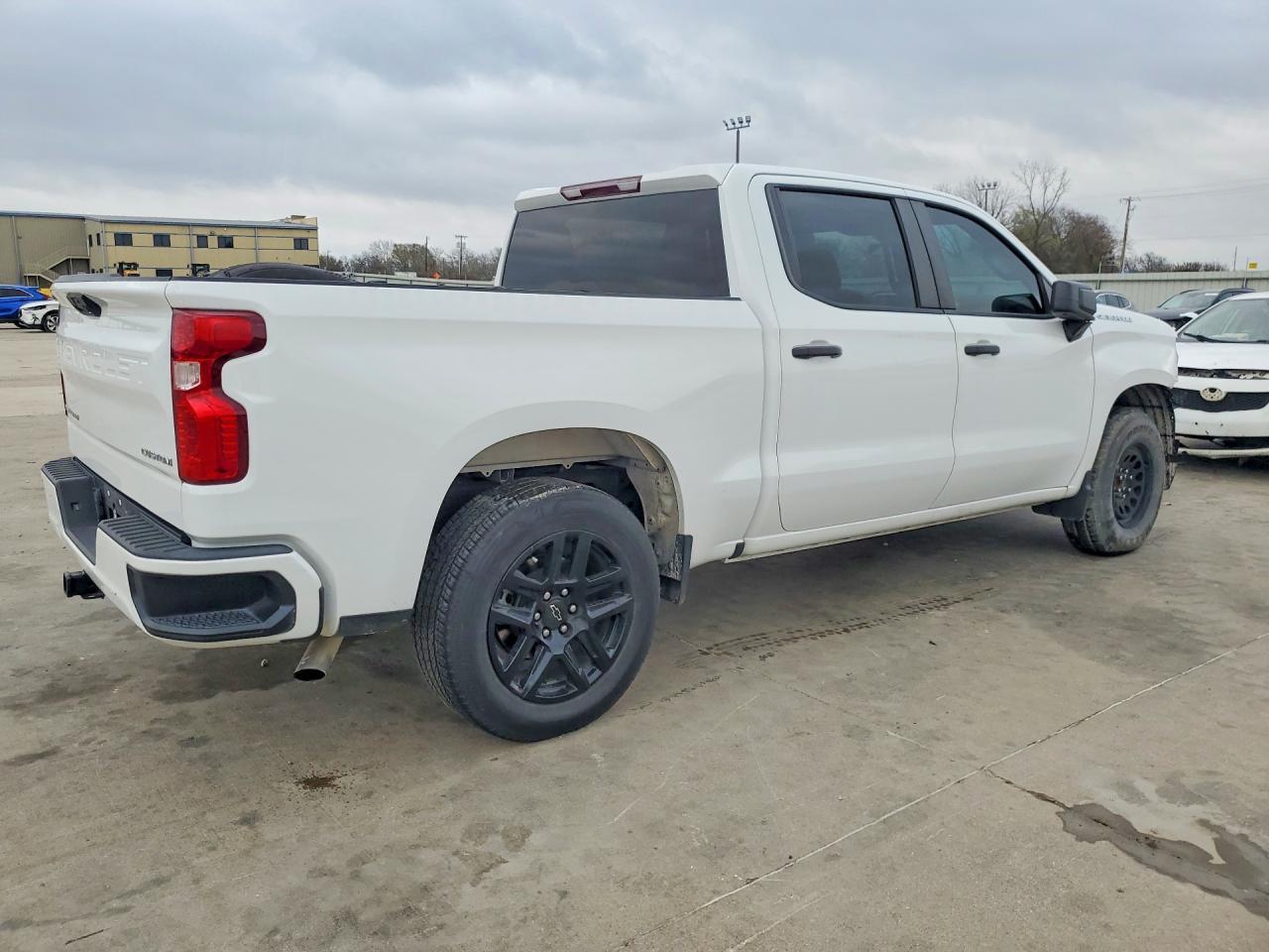 2023 Chevrolet Silverado C1500 Custom - Image 3