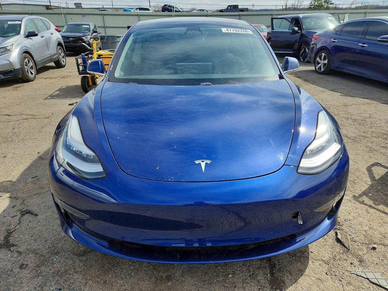 2020 Tesla Model 3 - Фото 5