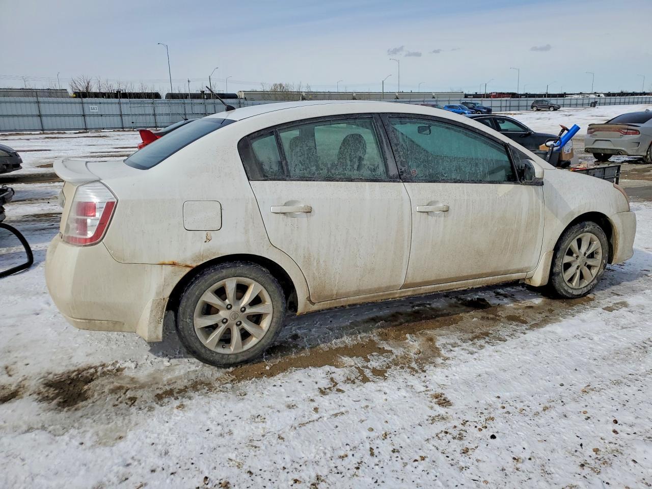 2011 Nissan Sentra 2.0 - Фото 3