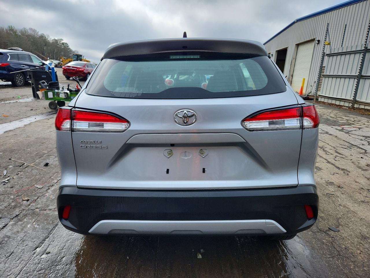 2025 Toyota Corolla Cross L - Фото 6