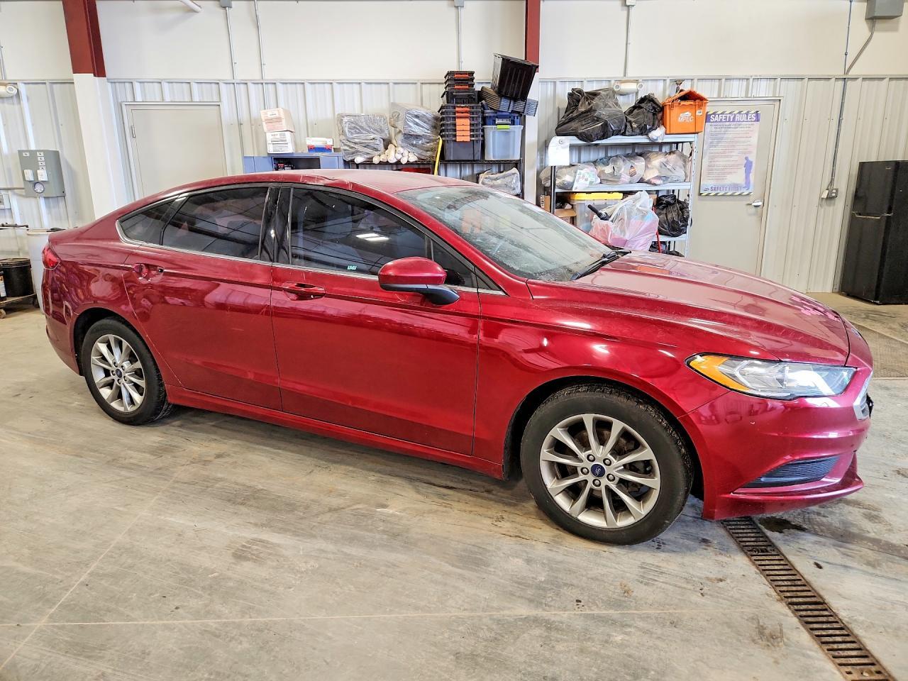 2017 Ford Fusion Se - Фото 4