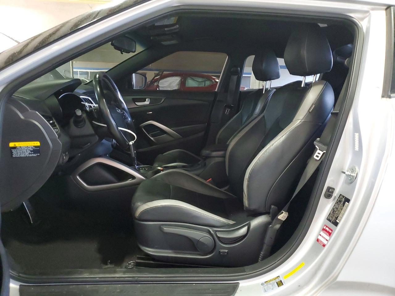 2016 Hyundai Veloster Turbo - Image 7