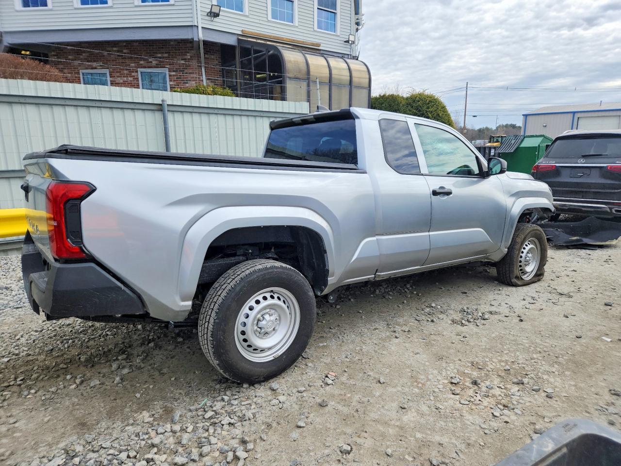 2025 Toyota Tacoma Sr - Фото 3