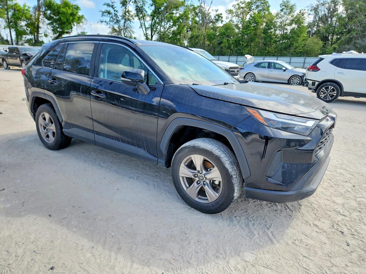 2023 Toyota Rav4 Xle - Image 4