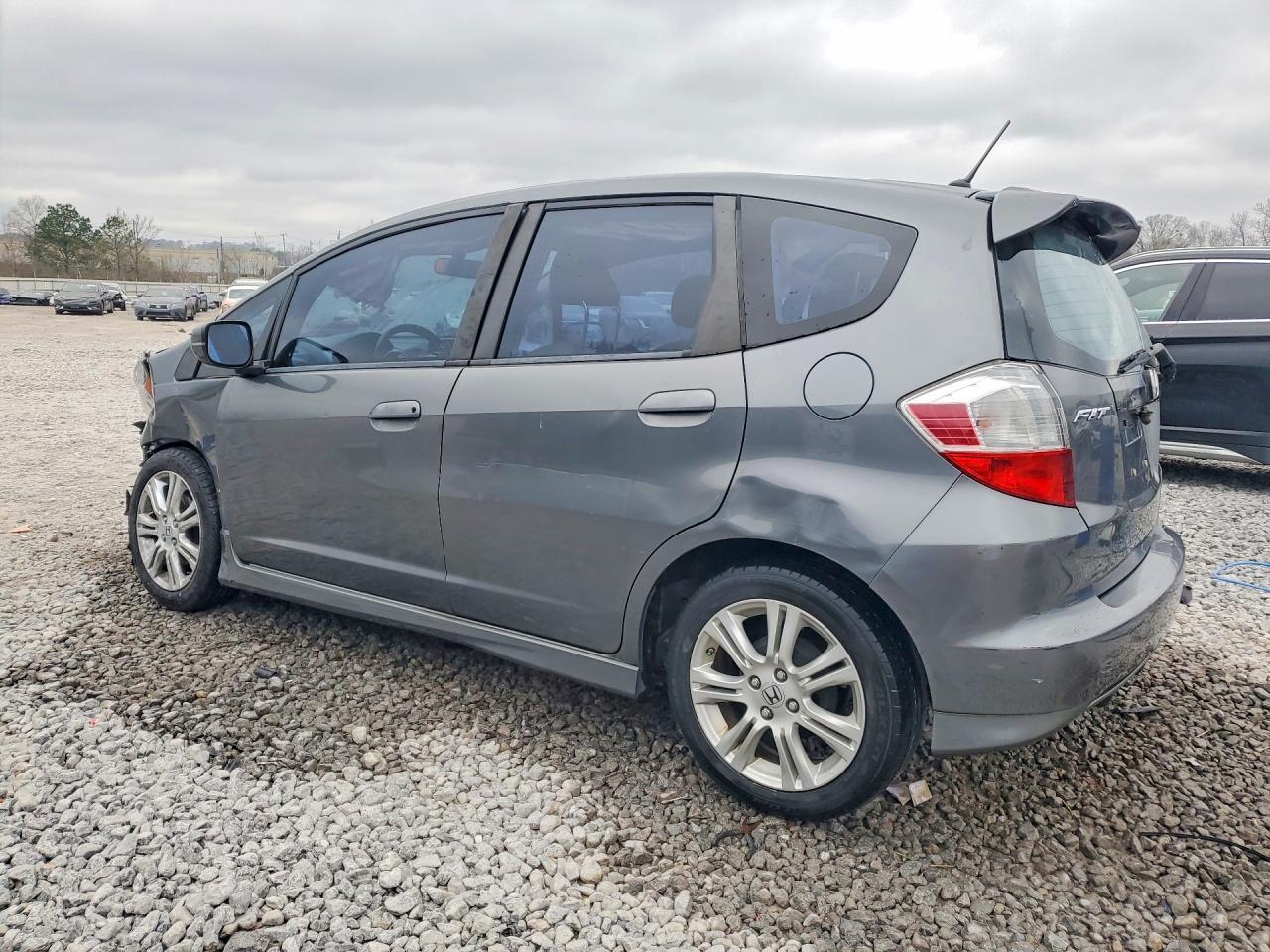 2011 Honda Fit Sport - Фото 2