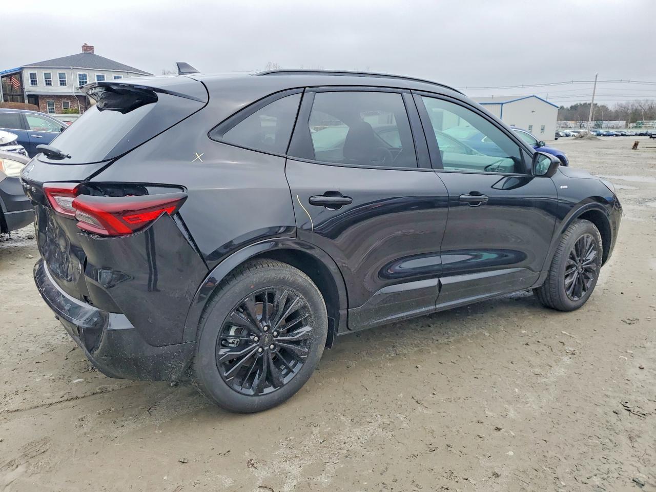 2025 Ford Escape St Line Elite - Image 3