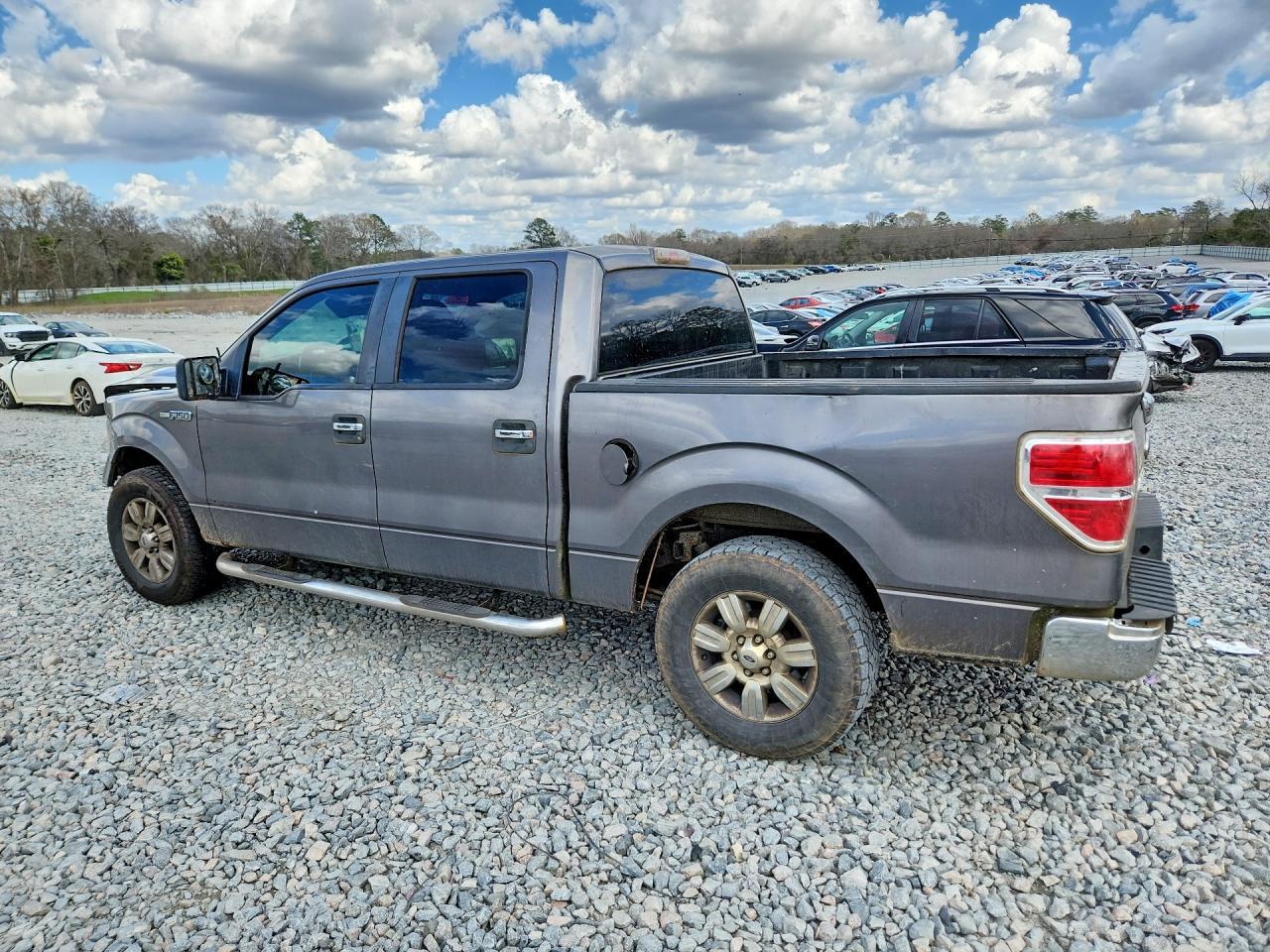 2010 Ford F150 Supercrew - Image 2
