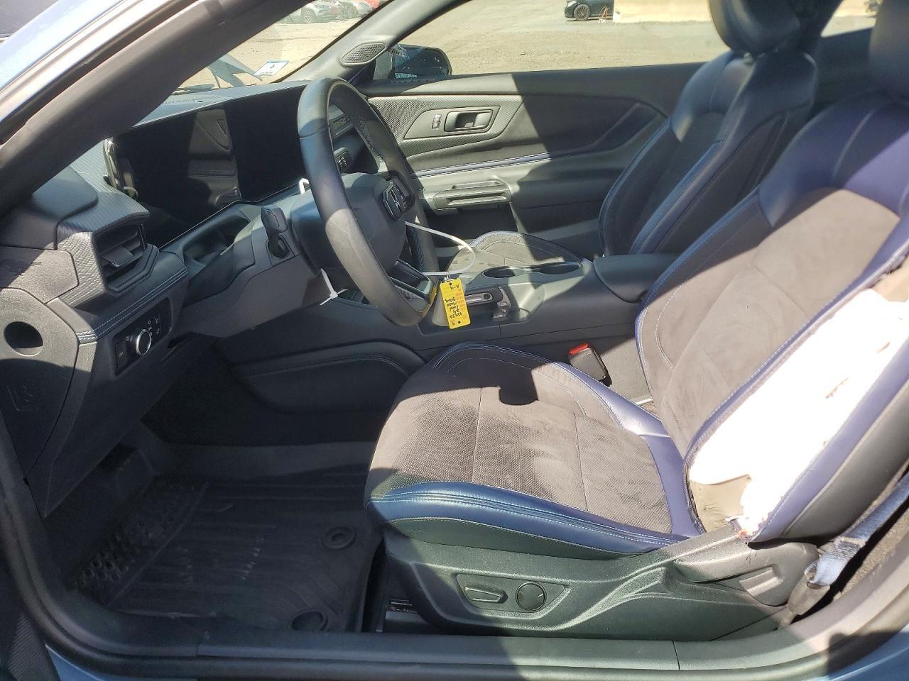 2024 Ford Mustang Dark Horse - Фото 7