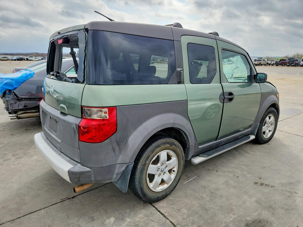 2004 Honda Element - Image 3