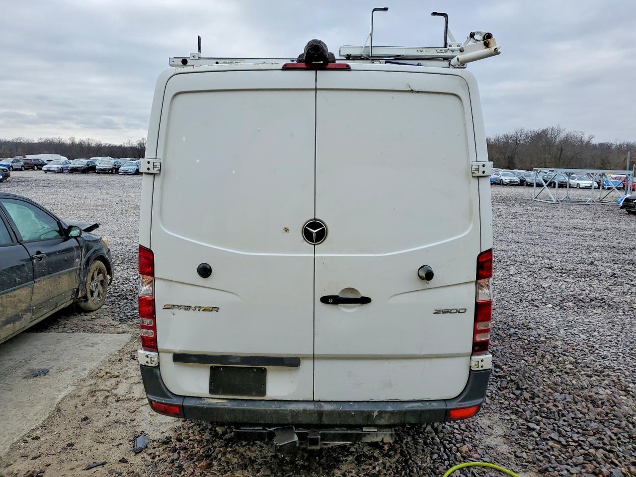 2017 Mercedes Benz Sprinter 2500 Utility / Service Van - Image 6
