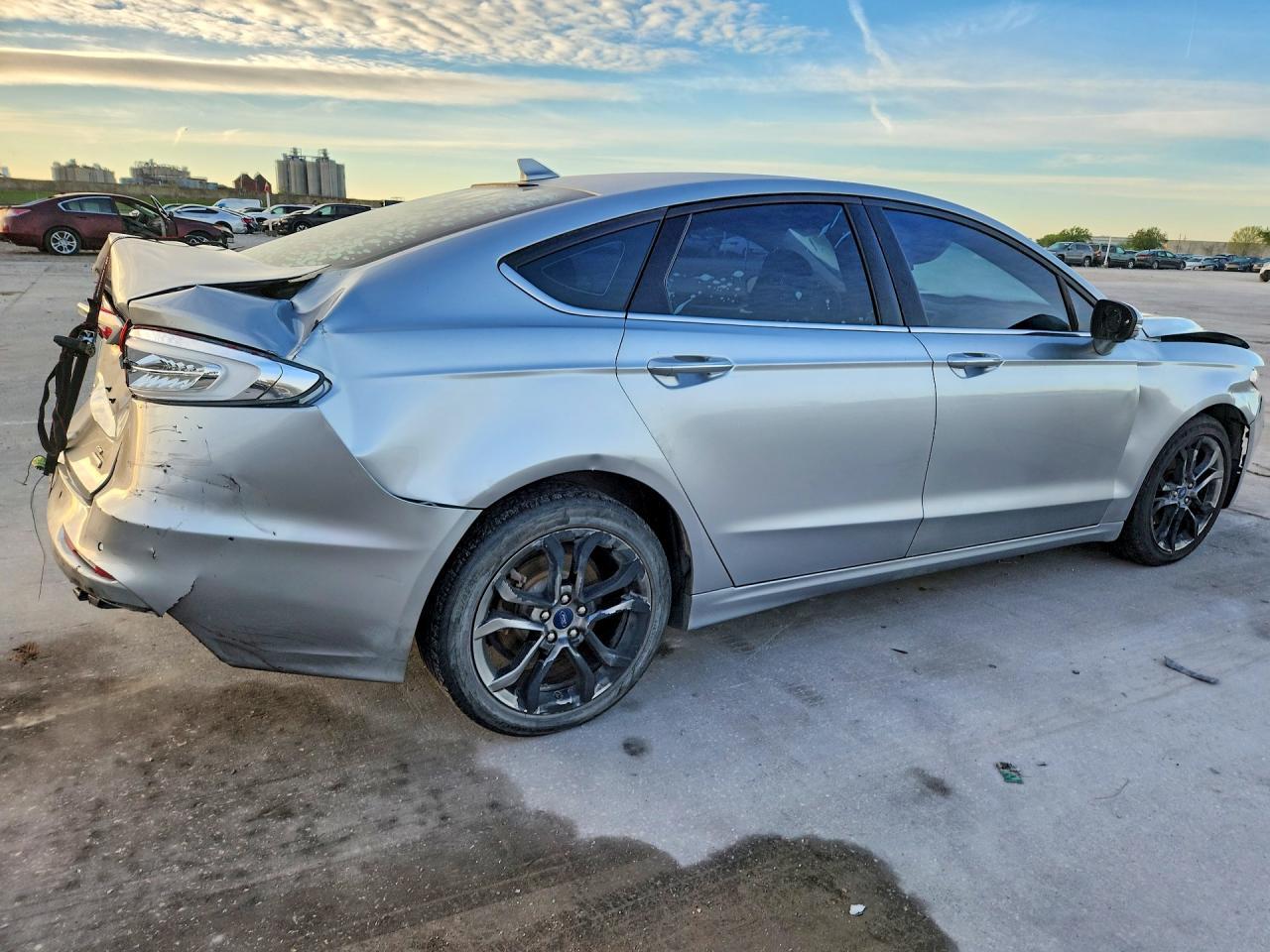 2020 Ford Fusion Sel - Фото 3